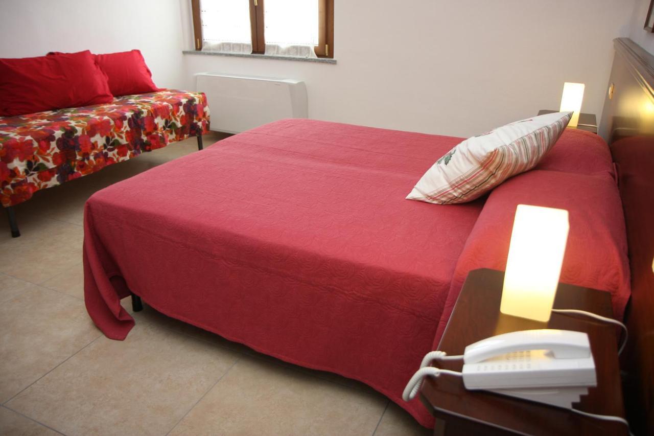 Gli Acini Bed & Breakfast Pietra dei Giorgi Exterior foto