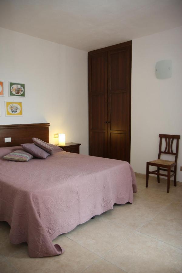 Gli Acini Bed & Breakfast Pietra dei Giorgi Exterior foto